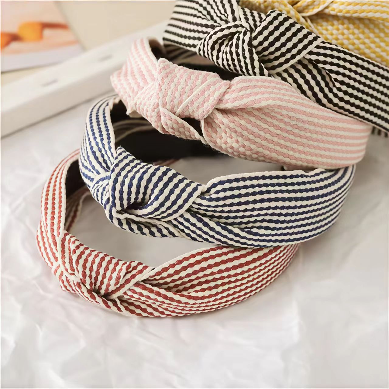 Широкая клетчатая повязка на г – обзор и цена Headband Summer Knit